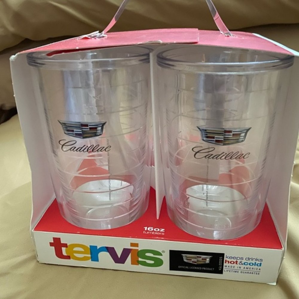 NEW SET OF 4 TERVIS TUMBLERS CADILLAC 16 OZ.